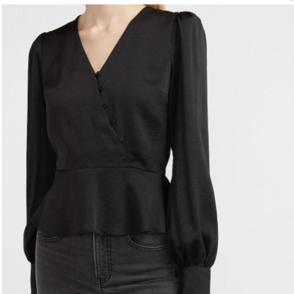 NWT Asymmetrical Button Front Peplum Top